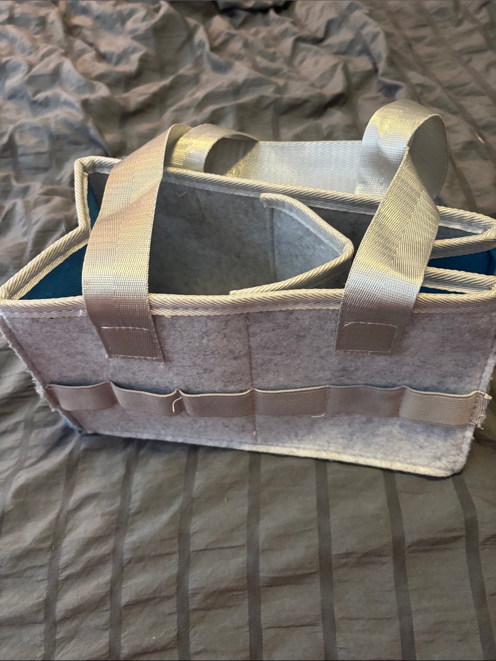 Tonies speaker and Tonies Gray Felt Caddy Tote